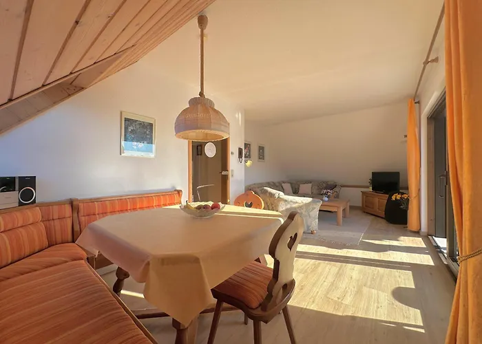 Haus Berghof Moselpanorama * Neumagen-Dhron